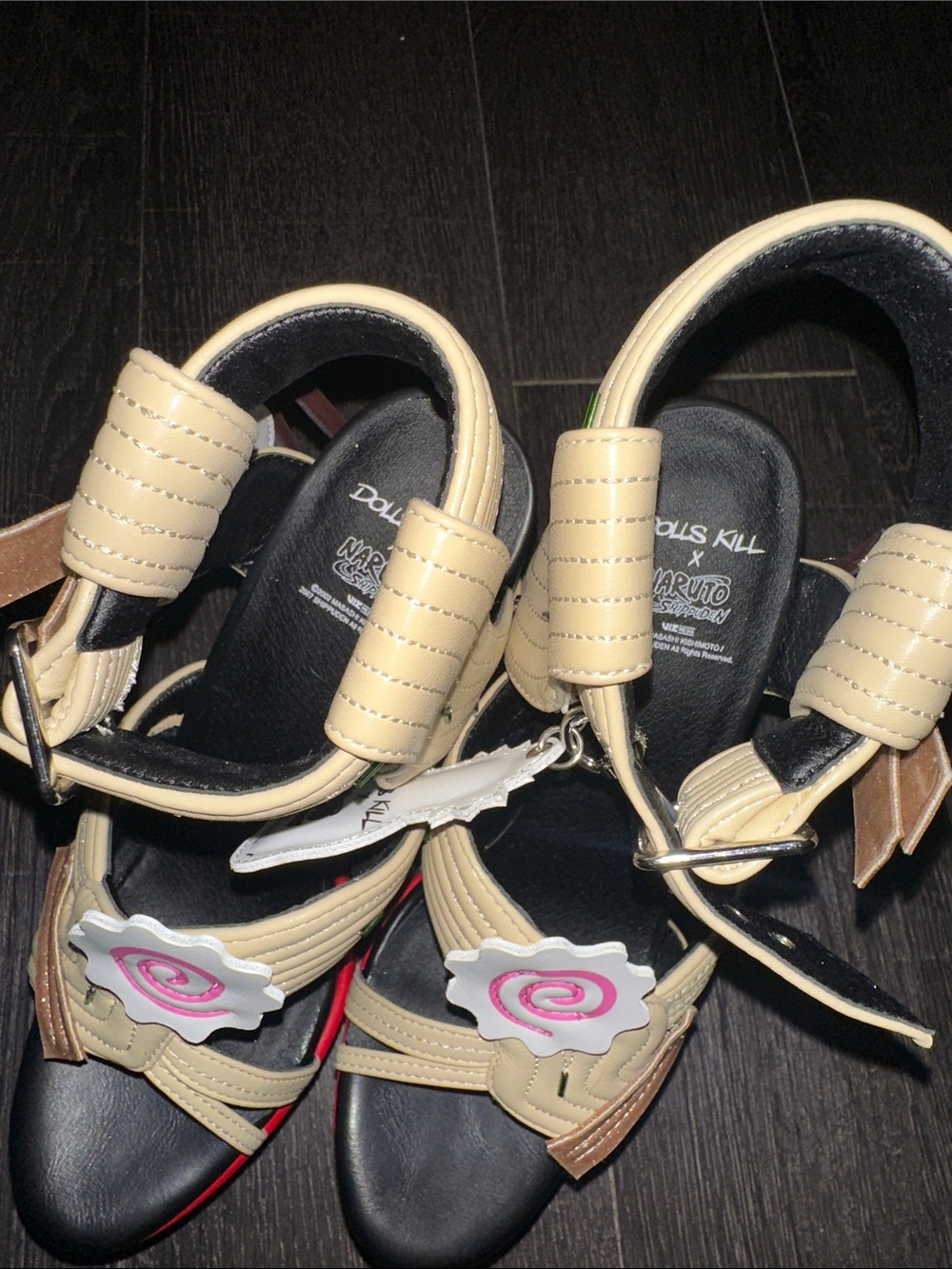 Dollskill x Naruto Ramen Heels - Picture 6 of 6